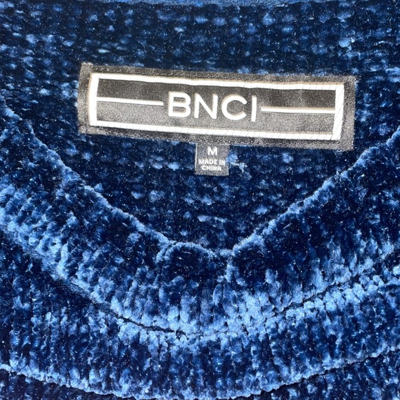 BNCI Blue Knit Sweater - Picture 2 of 2